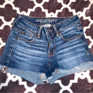 American Eagle size-2 shortie like new